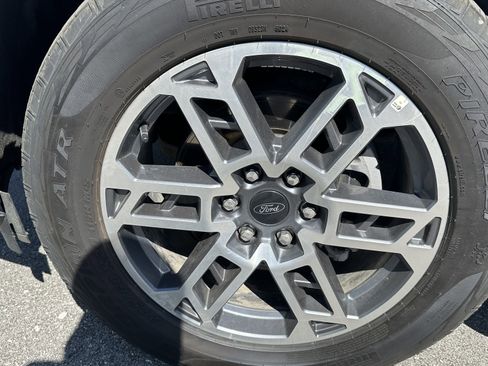 Used 2025 Ford Expedition Max Active AWD/4WD image 12