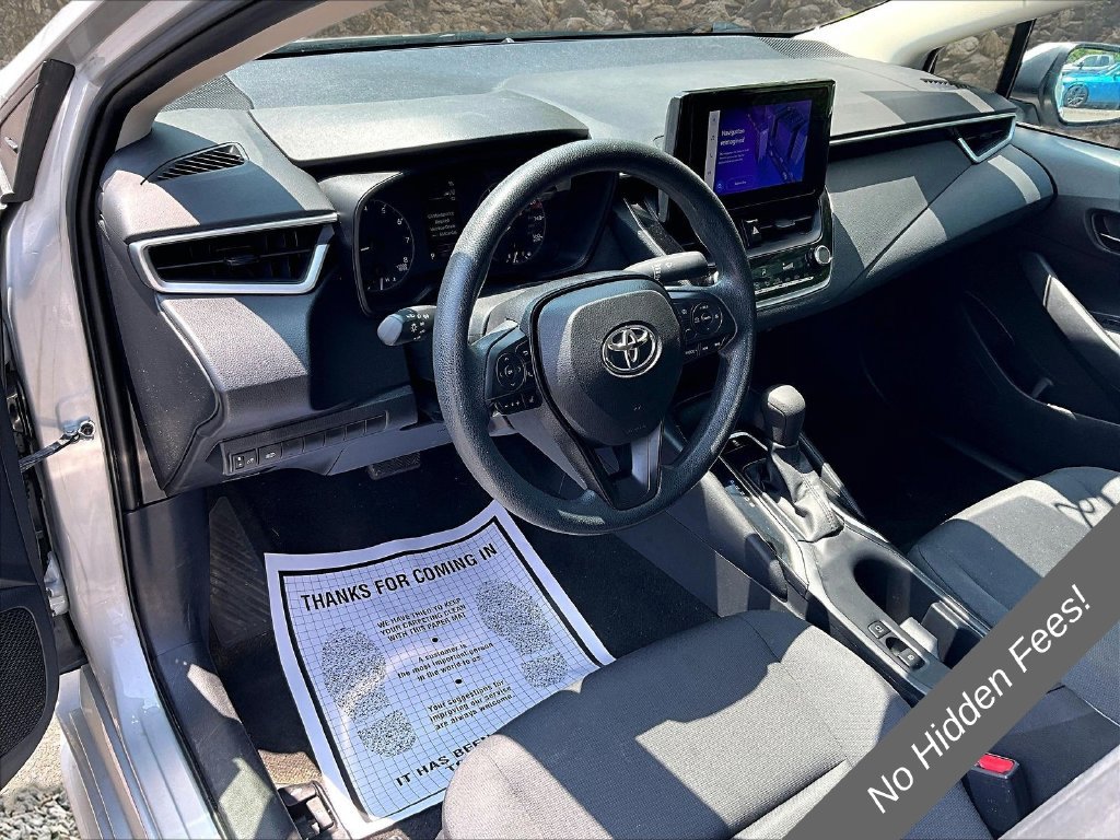 Used 2024 Toyota Corolla LE FWD image 8
