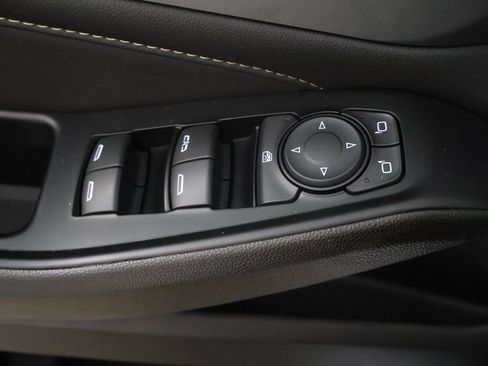 Used 2023 Chevrolet Traverse LT AWD/4WD image 36