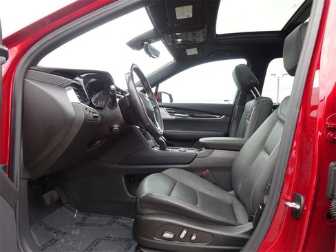 Certified 2024 Cadillac XT6 Premium Luxury w/ Technology Package image 9