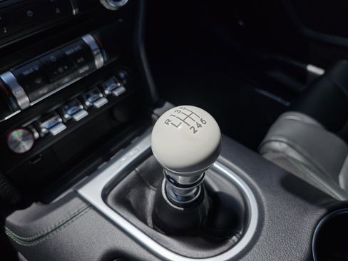 Used 2019 Ford Mustang Bullitt w/ Bullitt Electronics Package RWD image 8