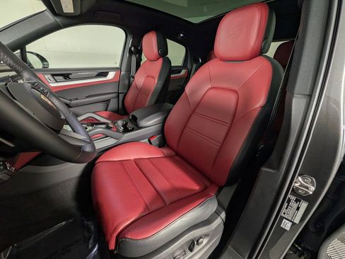 Certified 2026 Porsche Cayenne Coupe AWD/4WD image 18