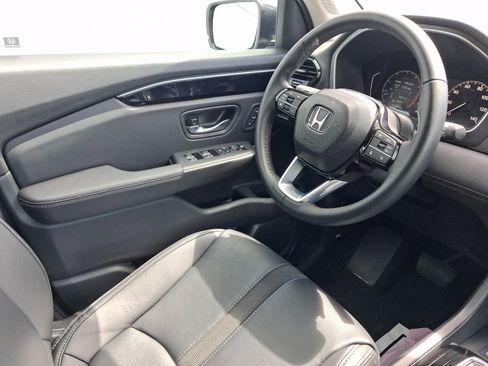 Used 2025 Honda Pilot EX-L image 22