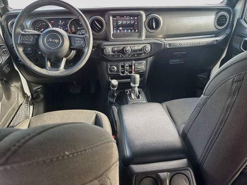 Certified 2023 Jeep Wrangler Unlimited AWD/4WD image 22