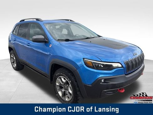 Used 2019 Jeep Cherokee Trailhawk AWD/4WD image 8