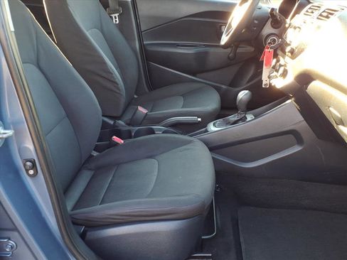 Used 2016 Kia Rio LX image 12