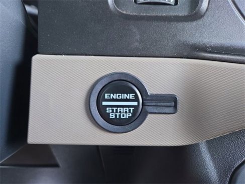 Used 2023 Ford Bronco Wildtrak image 25