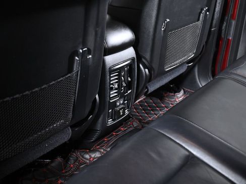 Used 2020 Jeep Grand Cherokee Limited w/ Premium Lighting Group image 30