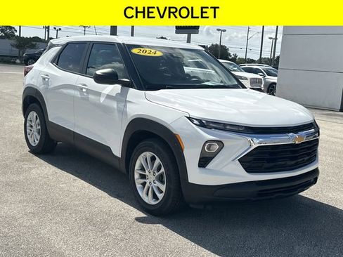 Used 2024 Chevrolet TrailBlazer LS w/ LS Convenience Package FWD image 6