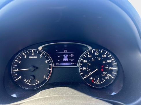 Used 2018 Nissan Altima 2.5 SR FWD image 11