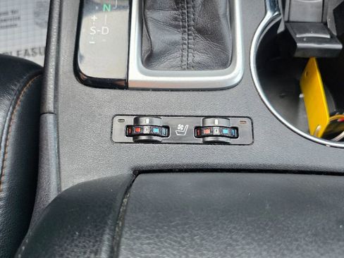 Used 2016 Toyota Highlander Limited Platinum image 22