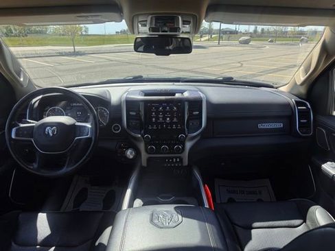 Used 2020 RAM 1500 Laramie AWD/4WD image 17