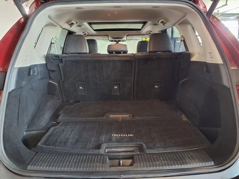 Used 2021 Nissan Rogue SL w/ Premium Package image 6