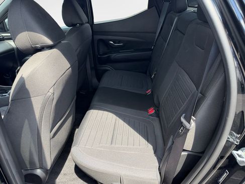 Used 2023 Hyundai Santa Cruz SEL AWD/4WD image 24