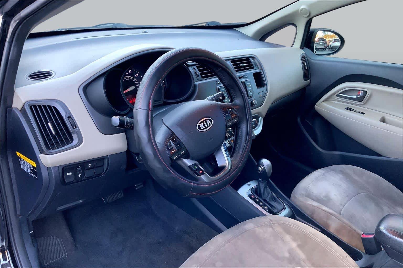 Used 2012 Kia Rio EX w/ Convenience Pkg FWD image 14