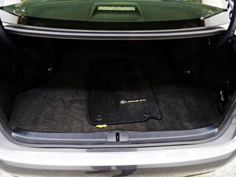 Used 2013 Lexus ES 350 w/ Luxury Pkg FWD image 13