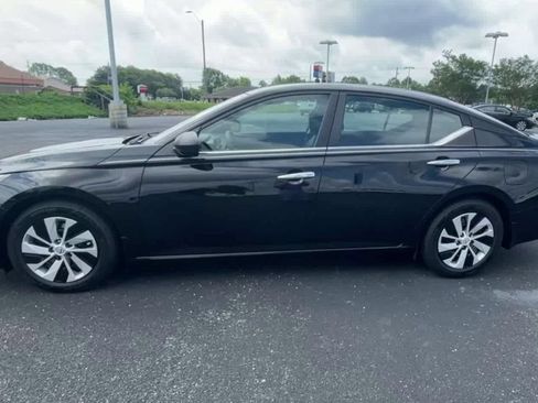Used 2024 Nissan Altima 2.5 S FWD image 5