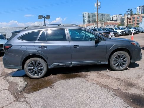 Used 2025 Subaru Outback Onyx Edition w/ Tech Package 3 AWD/4WD image 8