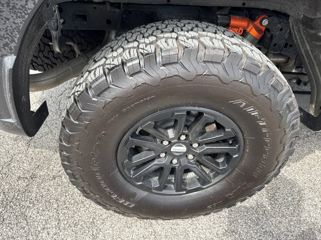 Used 2025 Ford F150 Raptor AWD/4WD image 5