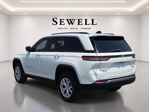 Used 2022 Jeep Grand Cherokee Limited AWD/4WD image 3