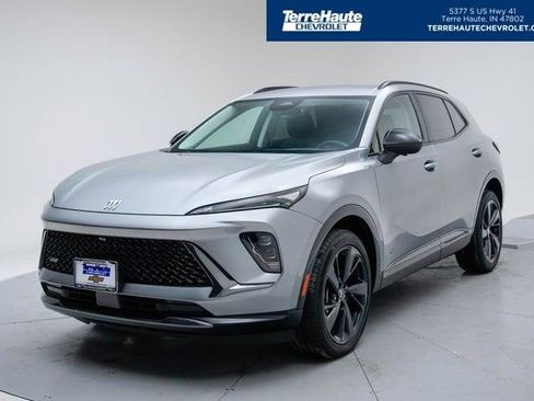 Used 2025 Buick Envision Sport Touring image 1