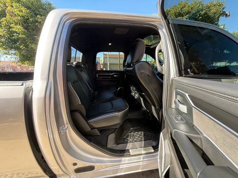 Used 2019 RAM 2500 Laramie image 21