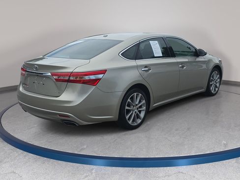 Used 2014 Toyota Avalon XLE Touring FWD image 5