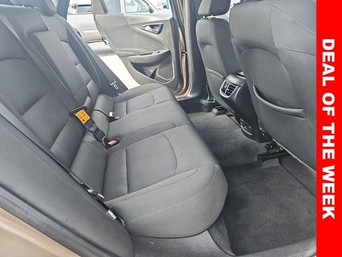 Used 2018 Chevrolet Malibu LT image 11