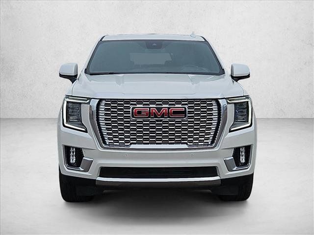 Used 2023 GMC Yukon XL Denali AWD/4WD image 2