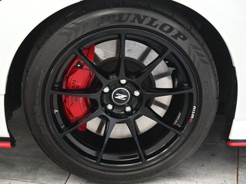 Used 2024 Nissan Z NISMO w/ Floor Mat Package RWD image 11