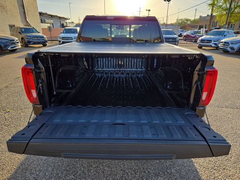 Used 2024 GMC Sierra 1500 SLT w/ SLT Convenience Package image 12