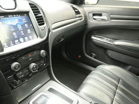 Used 2016 Chrysler 300 S image 30