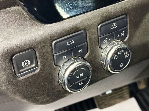 Used 2024 GMC Sierra 1500 SLE w/ Enhanced Capability Package AWD/4WD image 10