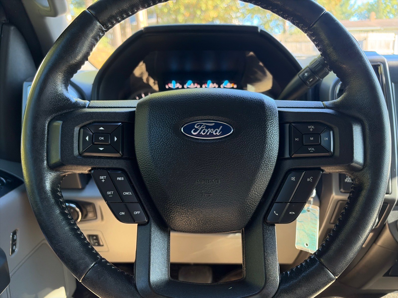 Used 2018 Ford F150 XLT w/ Equipment Group 302A Luxury AWD/4WD image 28