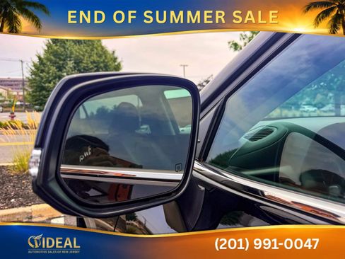 Used 2021 Toyota Highlander LE AWD/4WD image 30