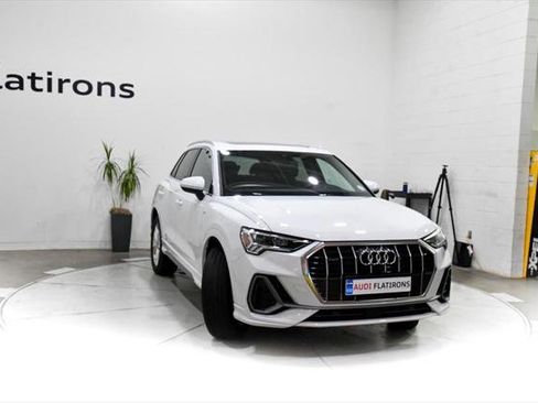 Certified 2024 Audi Q3 2.0T Premium Plus image 2