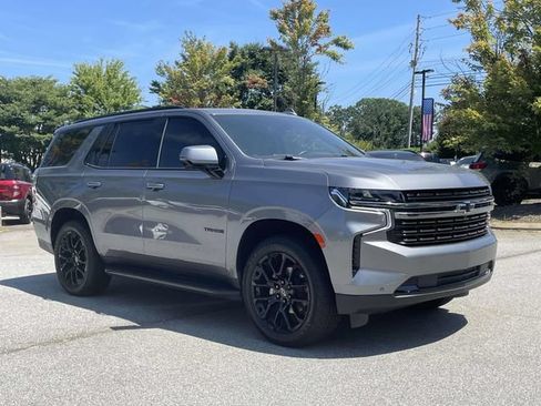 Used 2022 Chevrolet Tahoe RST w/ Luxury Package AWD/4WD image 7