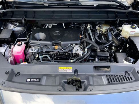 Used 2021 Toyota Highlander Limited FWD image 31