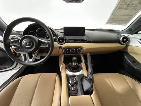 Used 2025 MAZDA MX-5 Miata Grand Touring w/ Appearance Package RWD image 12