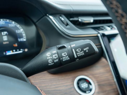 Used 2024 Jeep Grand Cherokee Summit w/ Adv Protech Group IV image 30