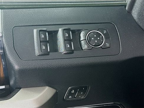 Used 2019 Ford F150 Lariat w/ FX4 Off-Road Package image 22