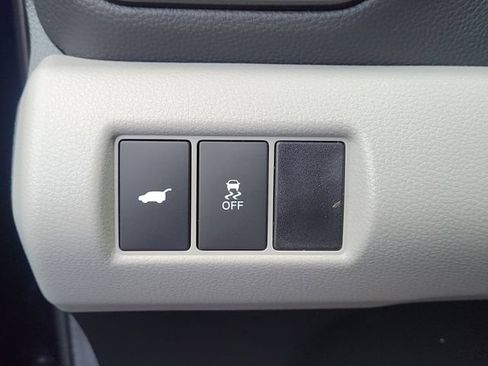 Used 2024 Honda Pilot Touring image 12