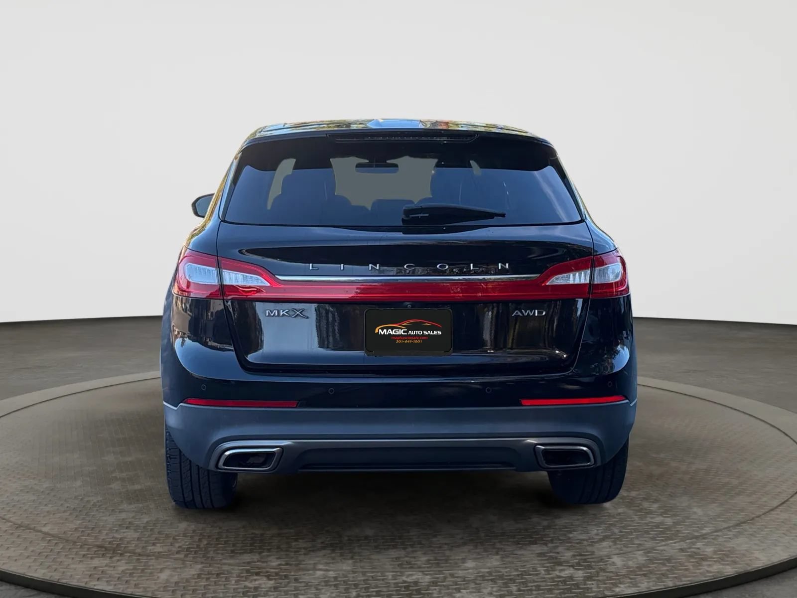 Used 2017 Lincoln MKX Select w/ Select Plus Package AWD/4WD image 9