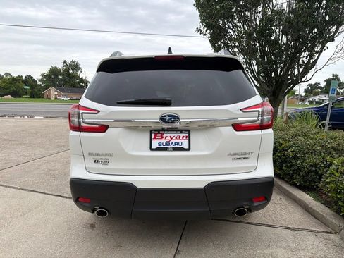 Used 2025 Subaru Ascent Limited AWD/4WD image 5