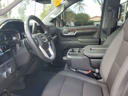 Certified 2024 GMC Sierra 1500 Elevation image 21