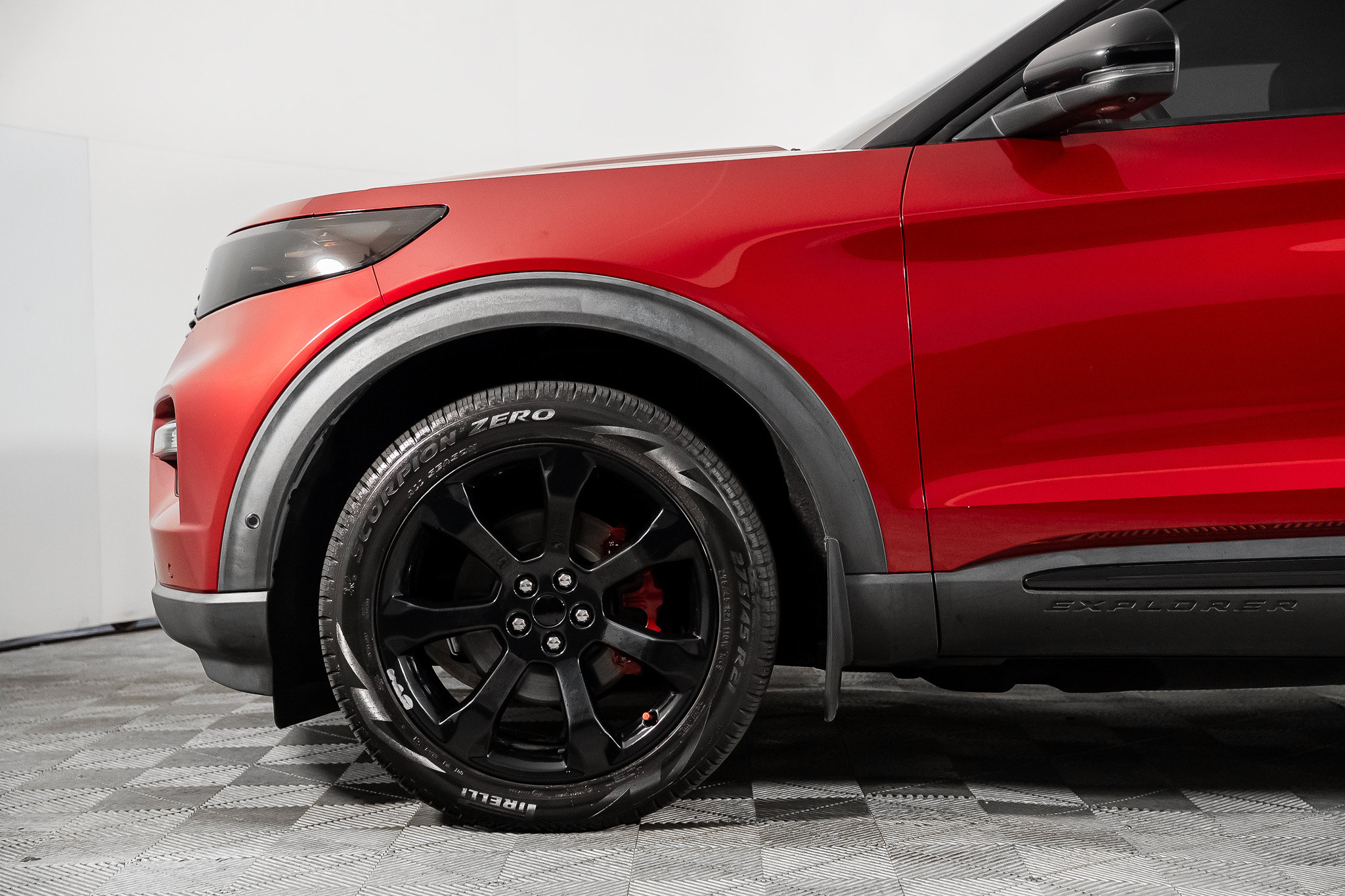 Used 2020 Ford Explorer Platinum w/ Premium Technology Package AWD/4WD image 14
