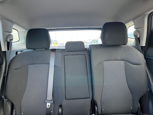 Used 2025 Kia Sportage LX image 37