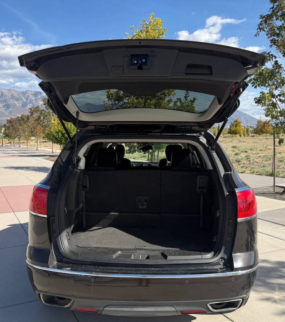 Used 2013 Buick Enclave Leather AWD/4WD image 9