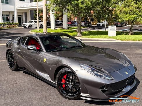 Used 2018 Ferrari 812 Superfast RWD image 67