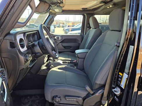 New 2026 Jeep Gladiator Sport AWD/4WD image 12
